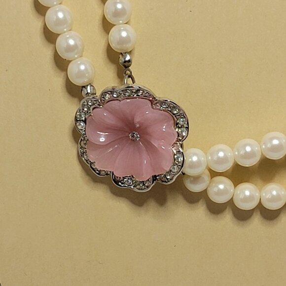 Vintage KJL for Avon "Perfect Pansy" collection Faux Pearl Set - Picture 4 of 8